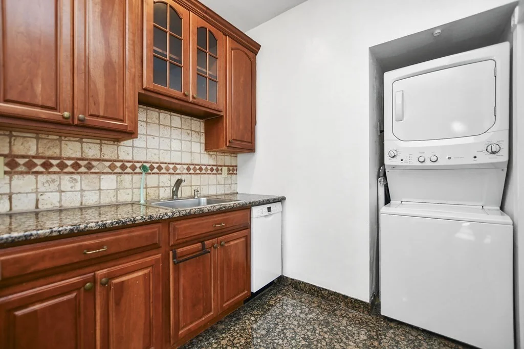 2 bed, 1 bath apartment for rent at 28 Wyoming Ave Unit 1, Malden — photo 13 of 39