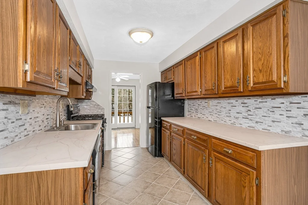 2 bed, 1 bath apartment for rent at 280 Apache Way Unit 280, Tewksbury — photo 10 of 29