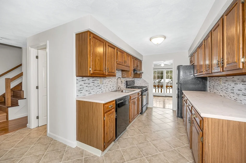 2 bed, 1 bath apartment for rent at 280 Apache Way Unit 280, Tewksbury — photo 8 of 29