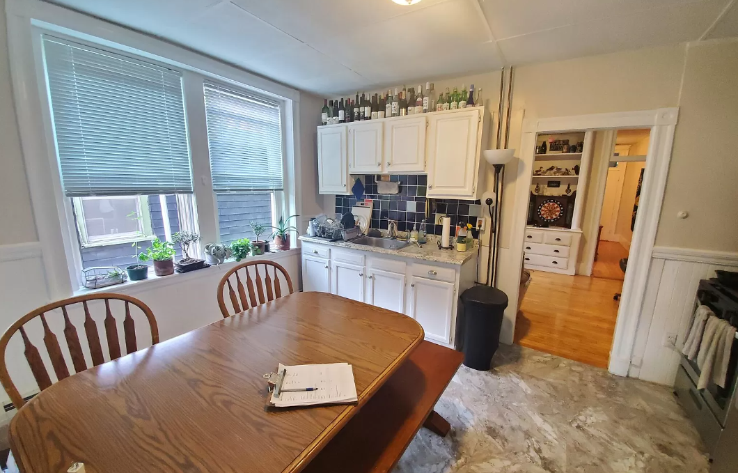 3 bed, 1 bath apartment for rent at 280 Brookline St Unit 3RR, Cambridgeport — photo 5 of 17