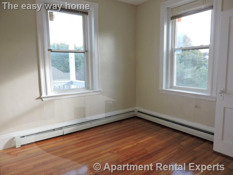 3 bed, 1 bath apartment for rent at 280 Brookline St Unit 4R, Cambridgeport — photo 6 of 14