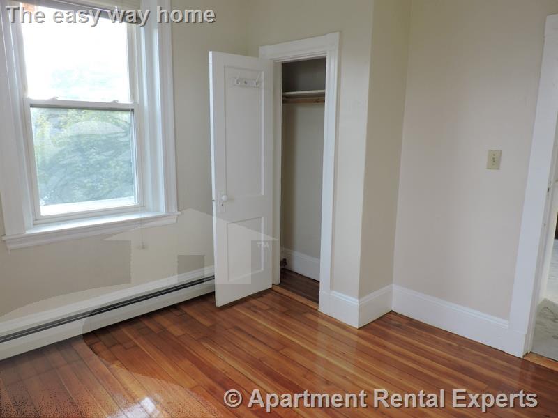 3 bed, 1 bath apartment for rent at 280 Brookline St Unit 4R, Cambridgeport — photo 7 of 14