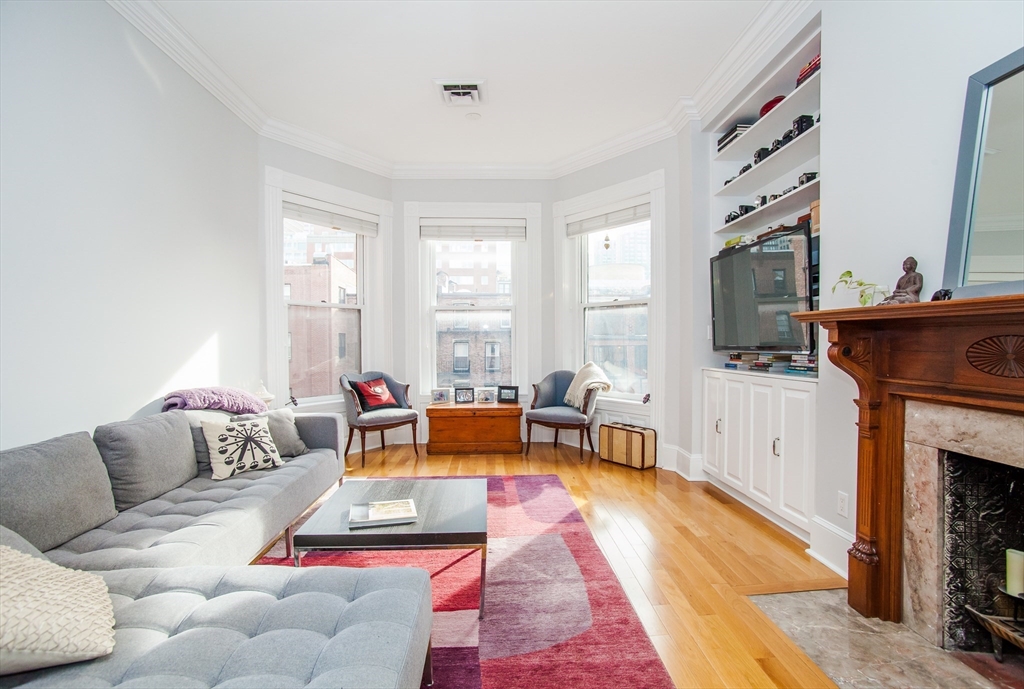 1 bed, 1 bath apartment for rent at 280 Commonwealth Ave Unit 302, Back Bay — photo 3 of 18