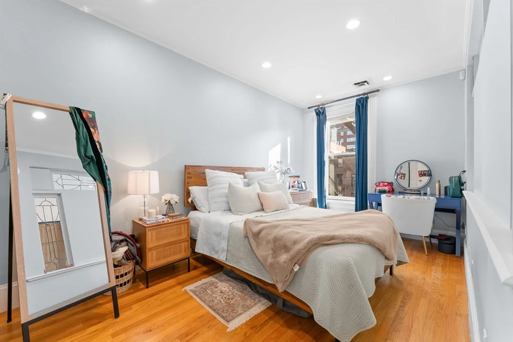 1 bed, 1 bath apartment for rent at 280 Commonwealth Ave Unit 304, Back Bay — photo 12 of 27