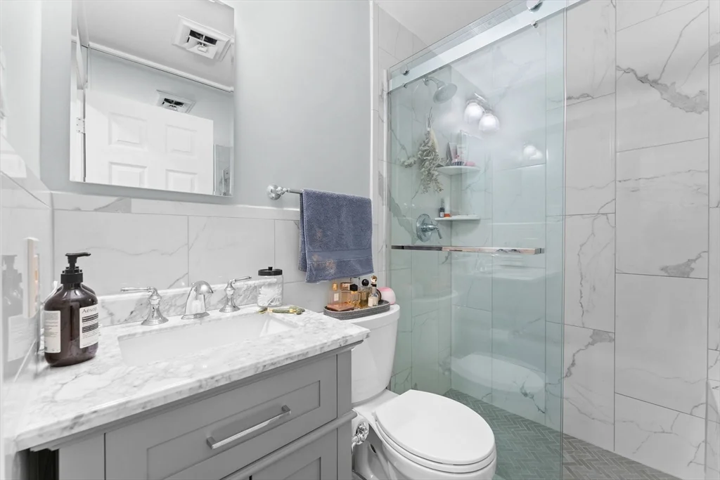 1 bed, 1 bath apartment for rent at 280 Commonwealth Ave Unit 304, Back Bay — photo 14 of 27