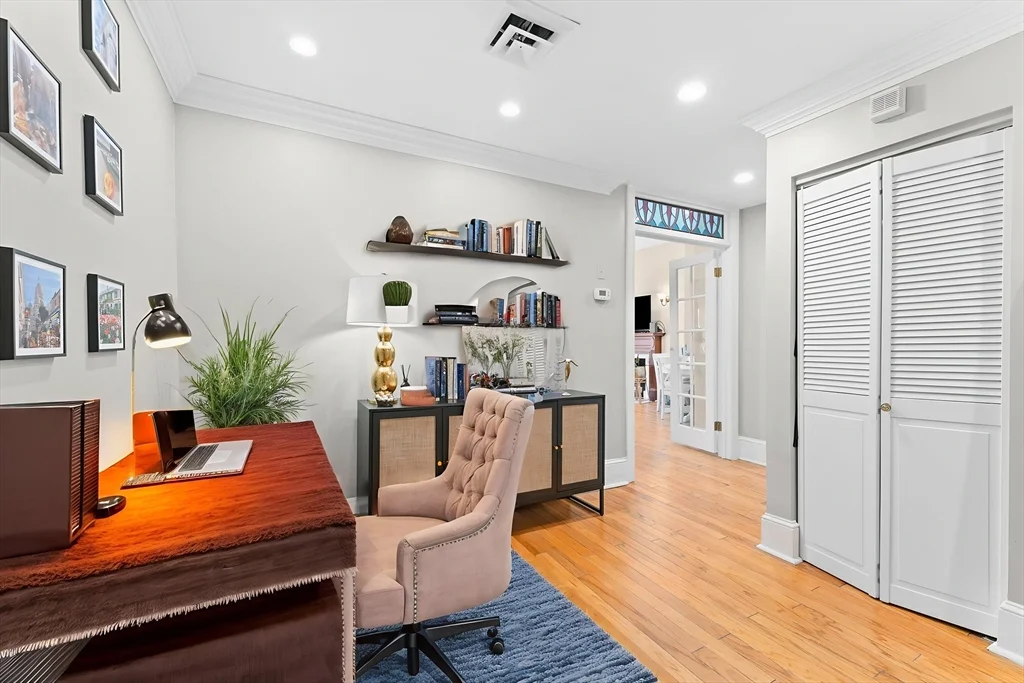 1 bed, 1 bath apartment for rent at 280 Commonwealth Ave Unit 304, Back Bay — photo 11 of 27