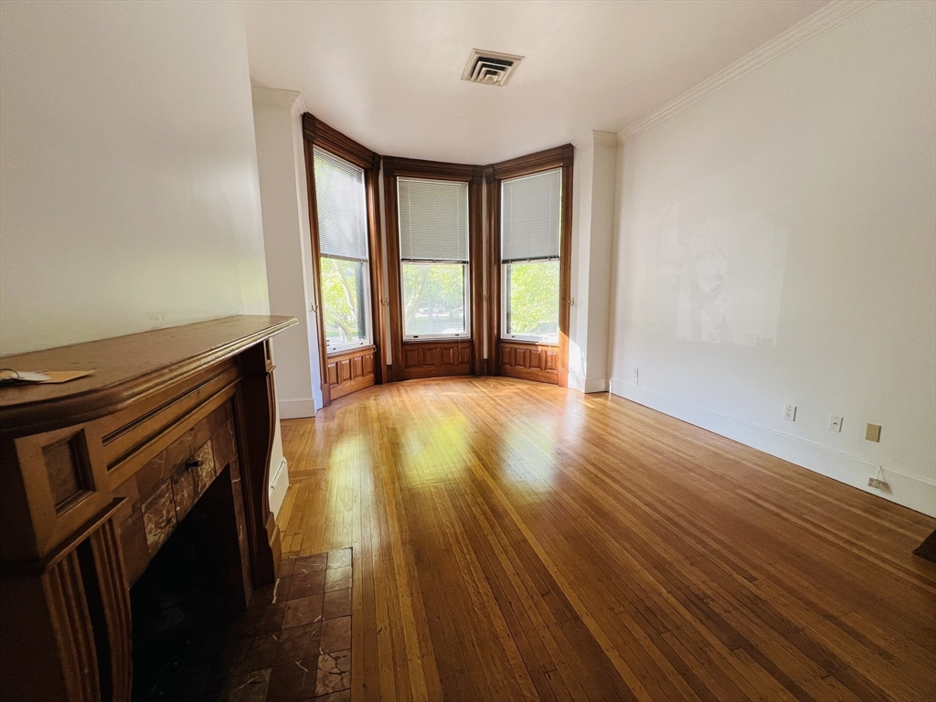 1 bed, 1 bath apartment for rent at 280 Commonwealth Unit 101, Back Bay — photo 6 of 15