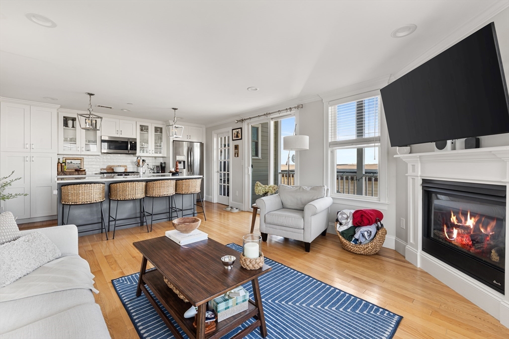 2 bed, 2 bath apartment for rent at 280 E Eagle Unit 4, East Boston — photo 1 of 19