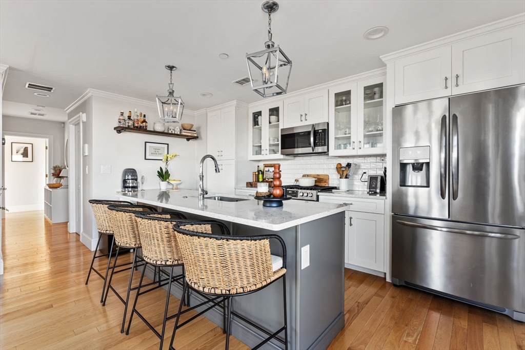 2 bed, 2 bath apartment for rent at 280 E Eagle Unit 4, East Boston — photo 8 of 19