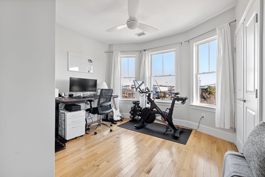 2 bed, 2 bath apartment for rent at 280 E Eagle Unit 4, East Boston — photo 14 of 19