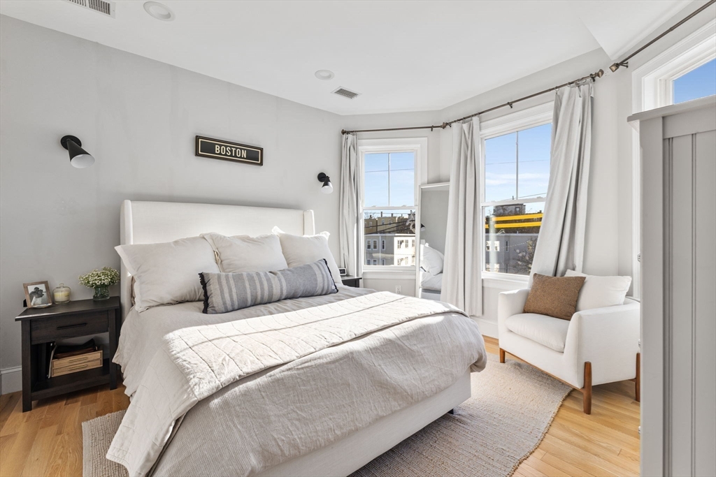 2 bed, 2 bath apartment for rent at 280 E Eagle Unit 4, East Boston — photo 10 of 19