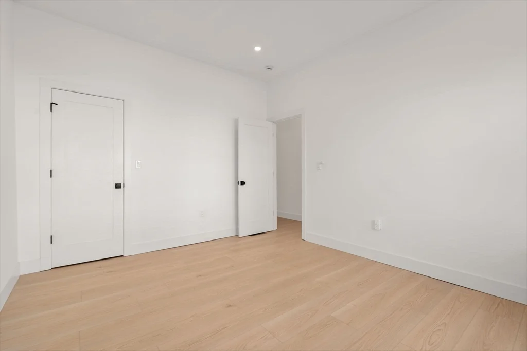 3 bed, 2 bath apartment for rent at 280 Endicott Ave Unit 1, Revere — photo 8 of 18