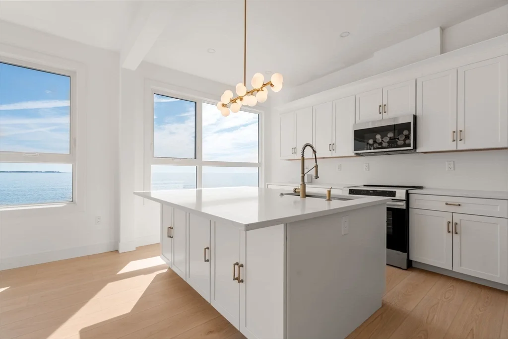 3 bed, 2 bath apartment for rent at 280 Endicott Ave Unit 1, Revere — photo 2 of 18