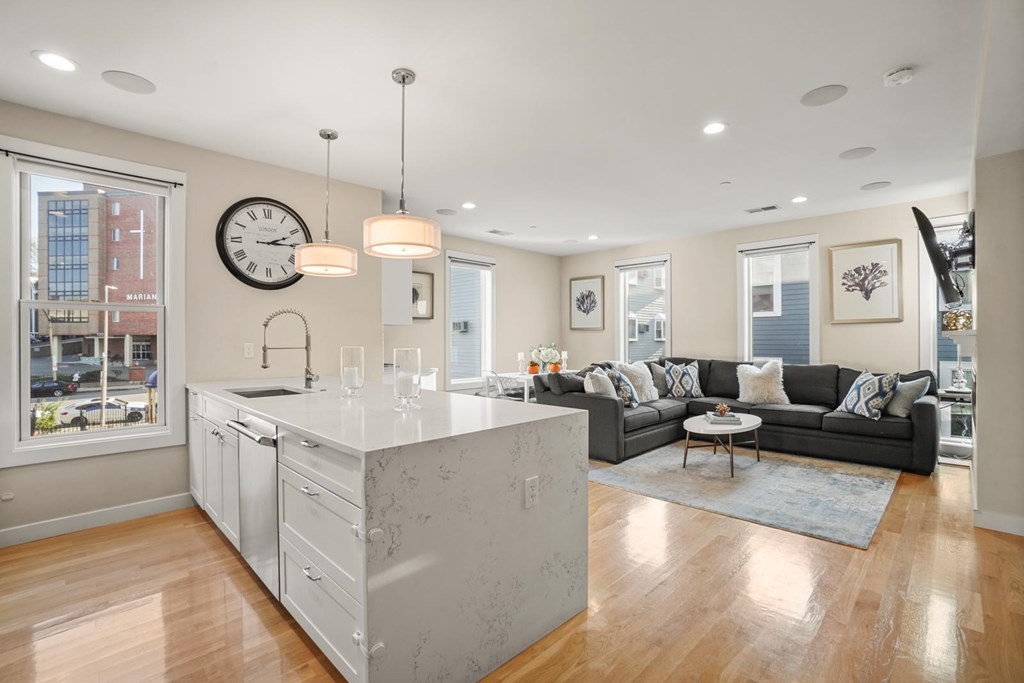 3 bed, 2 bath apartment for rent at 280 Gold St Unit 5, South Boston — photo 8 of 28