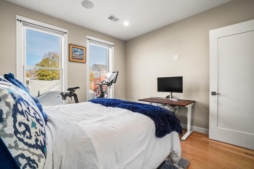 3 bed, 2 bath apartment for rent at 280 Gold St Unit 5, South Boston — photo 18 of 28
