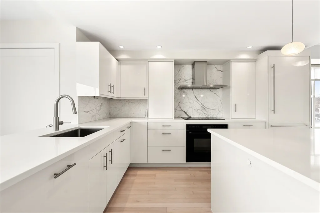 2 bed, 2 bath apartment for rent at 280 Harvard St Unit 5D, Harvard Square — photo 4 of 19