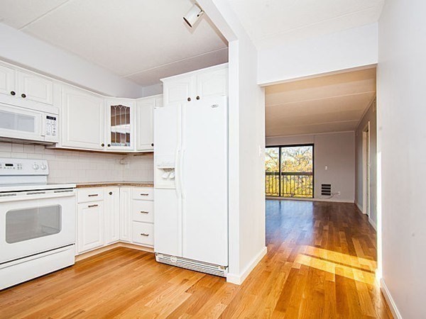 2 bed, 1 bath apartment for rent at 280 Harvard St Unit 6D, Central Square — photo 7 of 19