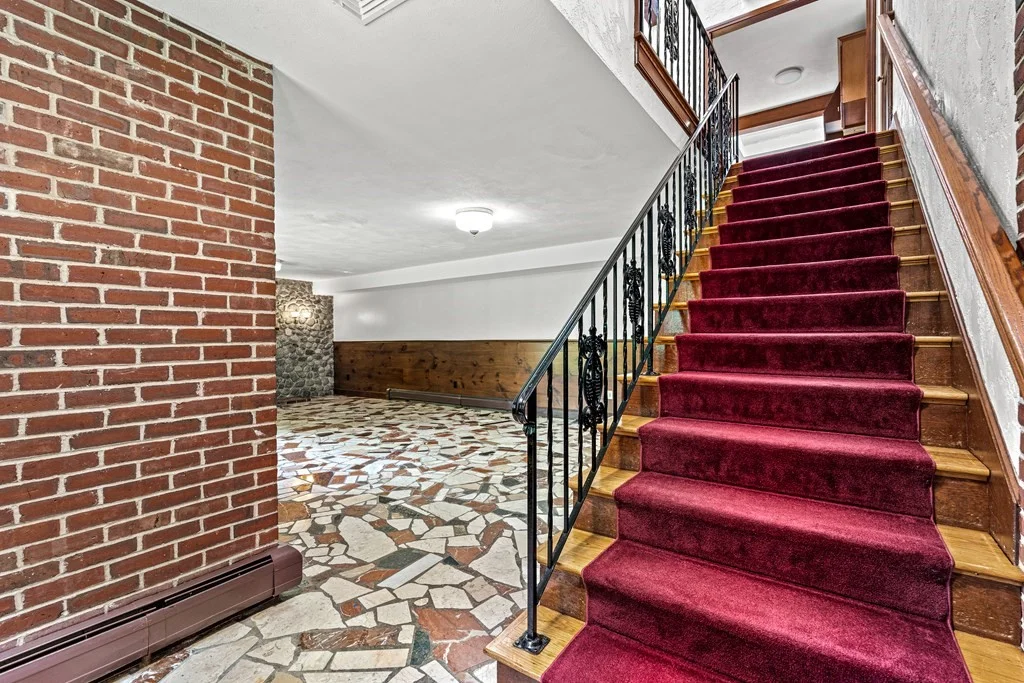 6 bed, 4+ bath apartment for rent at 280 High St Unit 280, Winchester — photo 32 of 42