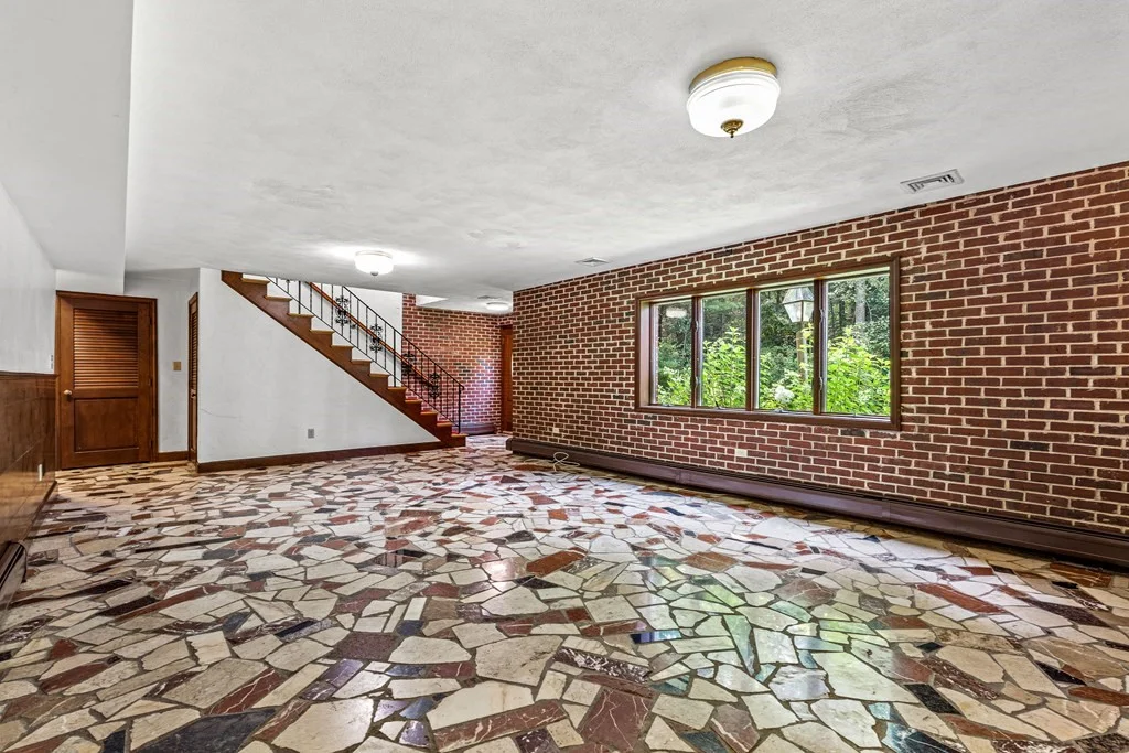 6 bed, 4+ bath apartment for rent at 280 High St Unit 280, Winchester — photo 30 of 42