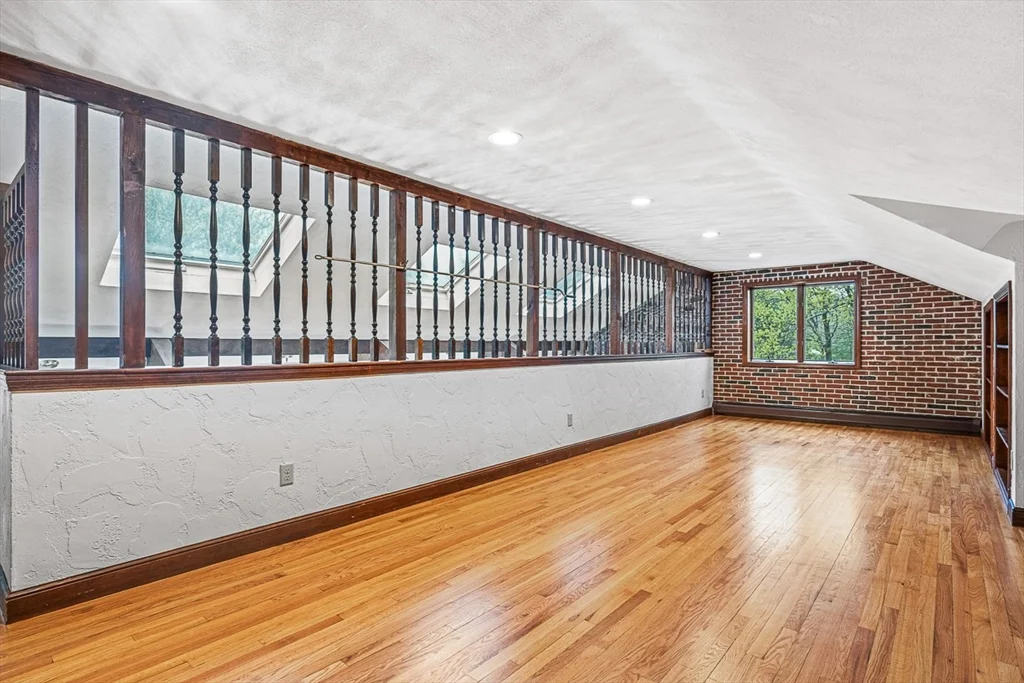 6 bed, 4+ bath apartment for rent at 280 High St, Winchester — photo 18 of 39