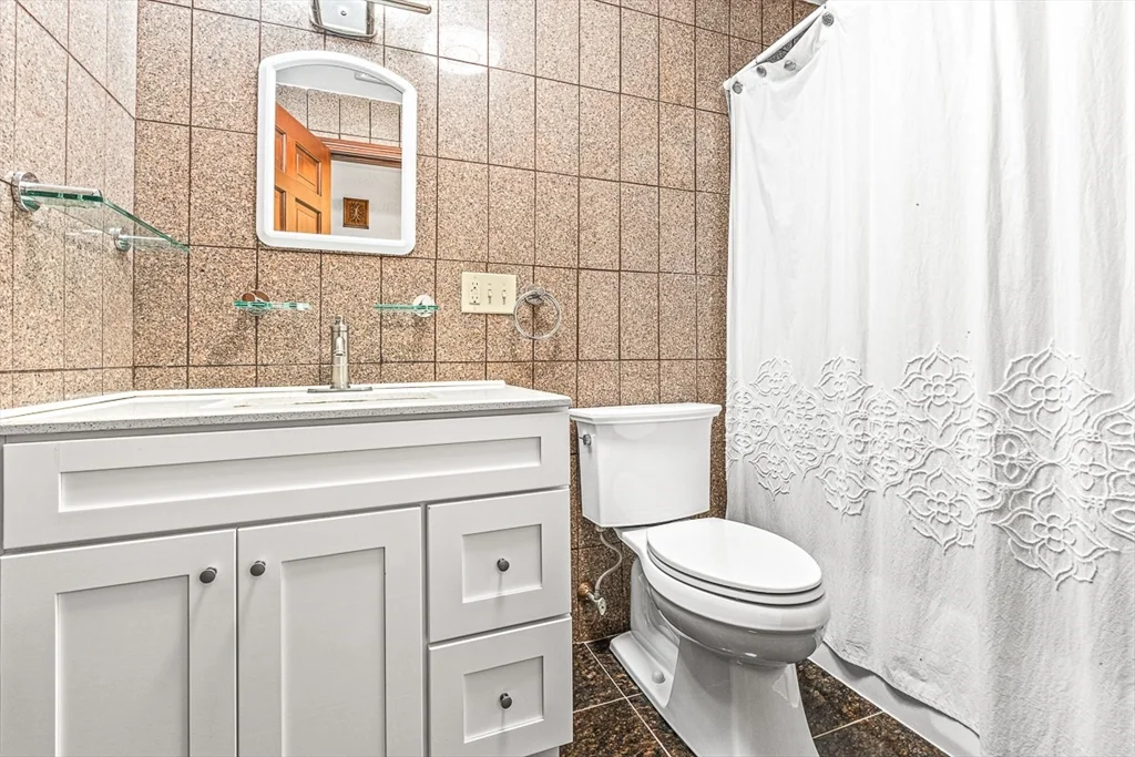 6 bed, 4+ bath apartment for rent at 280 High St, Winchester — photo 30 of 39