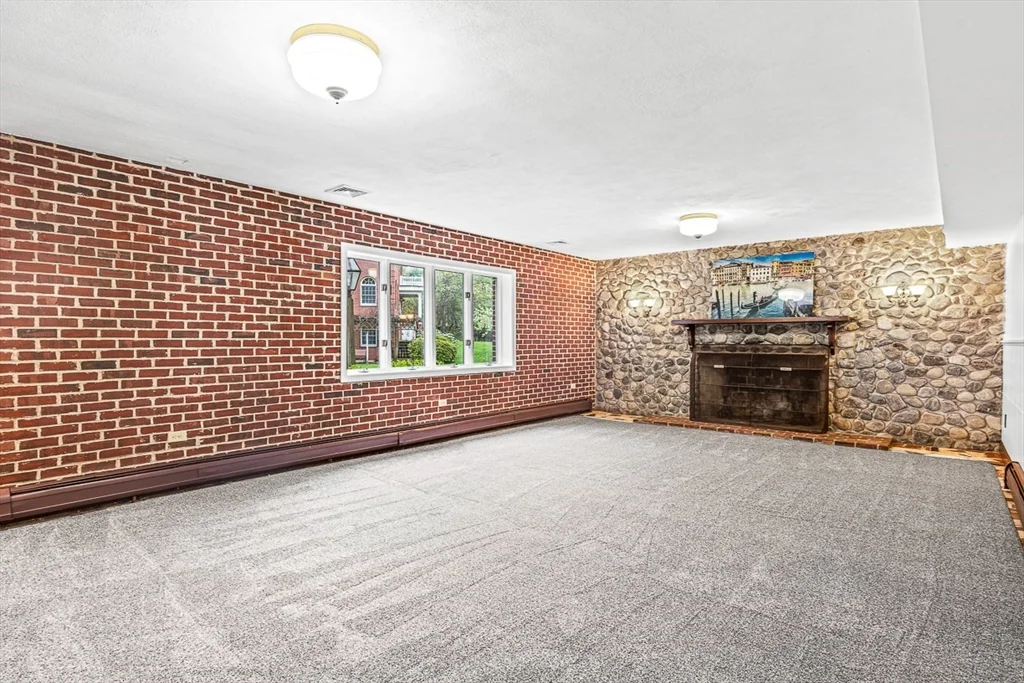 6 bed, 4+ bath apartment for rent at 280 High St, Winchester — photo 31 of 39