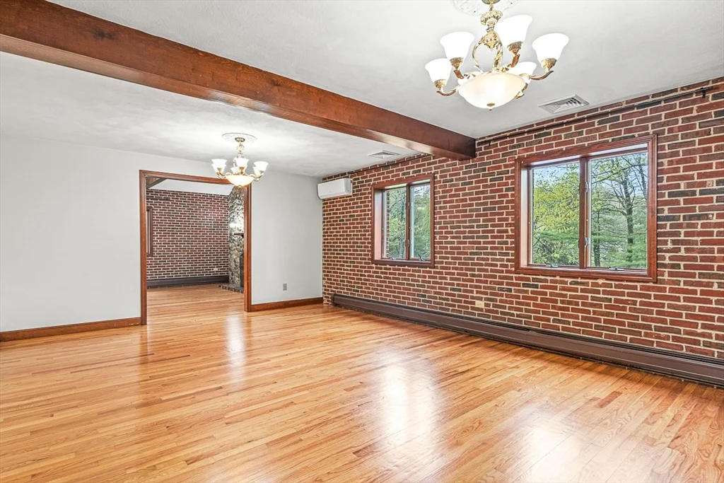 6 bed, 4+ bath apartment for rent at 280 High St, Winchester — photo 8 of 39