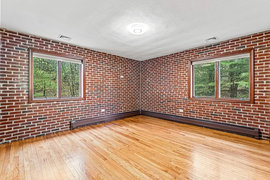6 bed, 4+ bath apartment for rent at 280 High St, Winchester — photo 13 of 39