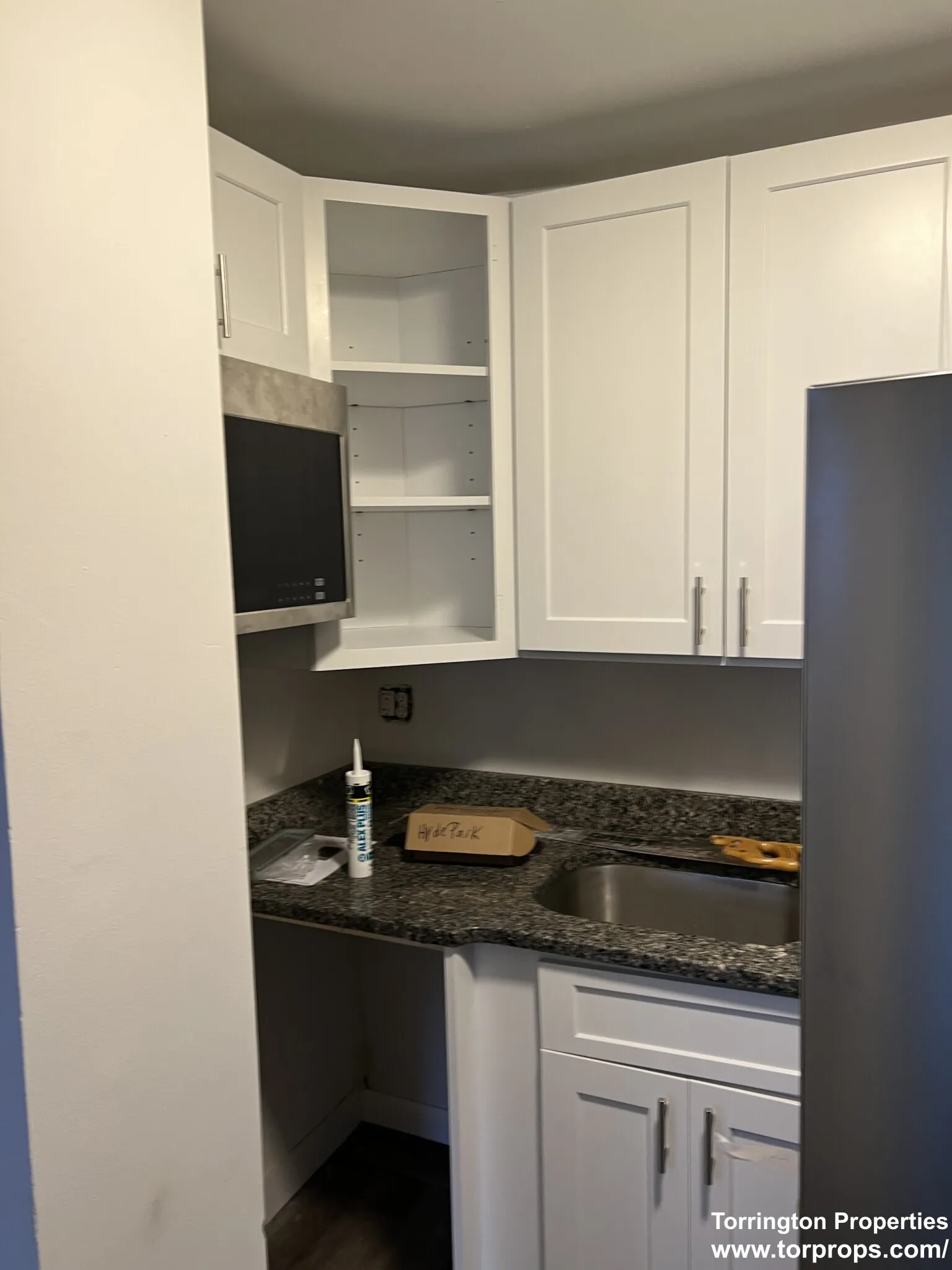 1 bed, 1 bath apartment for rent at 280 Hyde Park Ave Unit 3, Jamaica Plain — photo 5 of 7