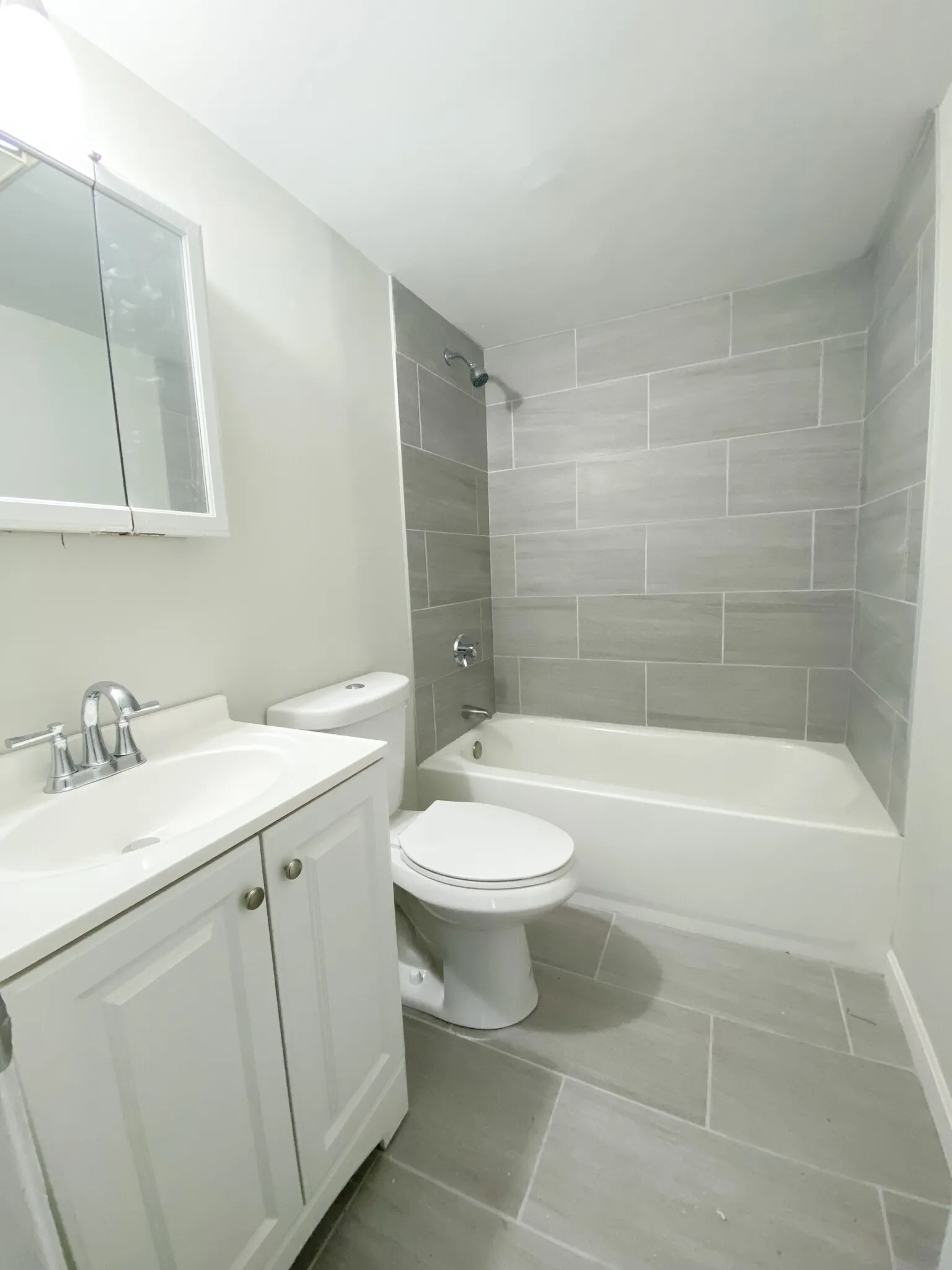 2 bed, 1 bath apartment for rent at 280 Hyde Park Ave Unit 4, Jamaica Plain — photo 5 of 5