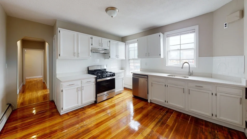 3 bed, 1 bath apartment for rent at 280 Mcgrath Highway Unit 1, Union Square