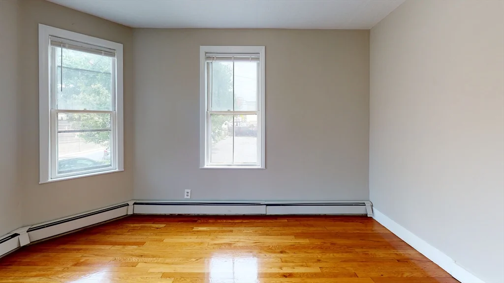 3 bed, 1 bath apartment for rent at 280 Mcgrath Highway Unit 1, Union Square — photo 6 of 8