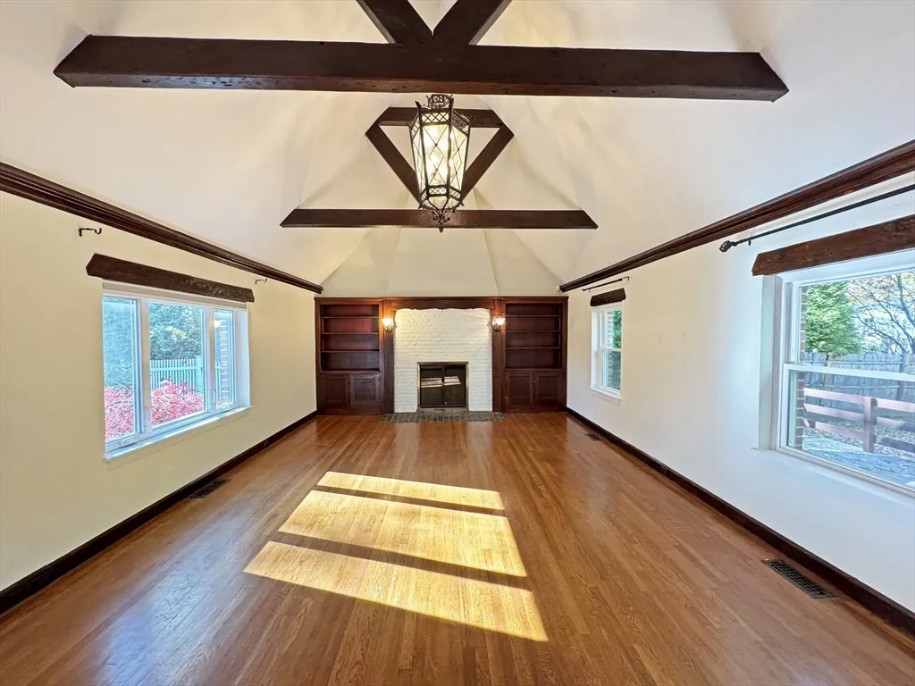 3 bed, 2 bath apartment for rent at 280 Quinobequin Rd, Waban — photo 14 of 31