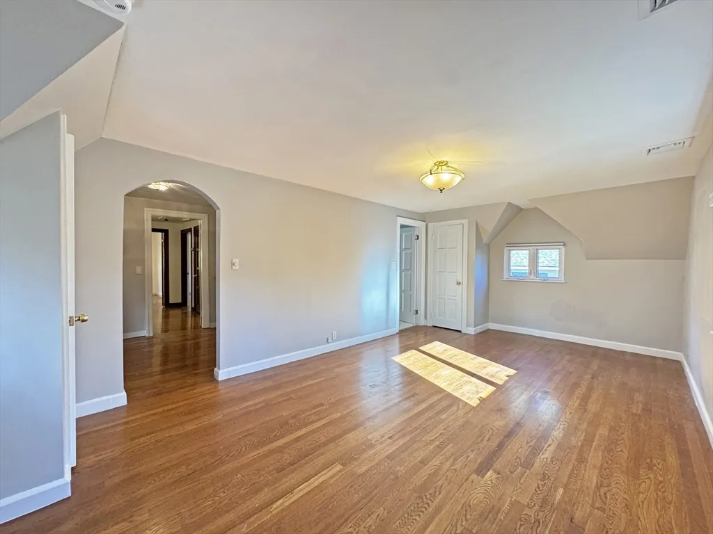 3 bed, 2 bath apartment for rent at 280 Quinobequin Rd, Waban — photo 20 of 31