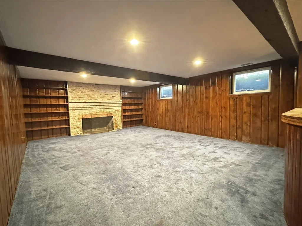 3 bed, 2 bath apartment for rent at 280 Quinobequin Rd, Waban — photo 26 of 31