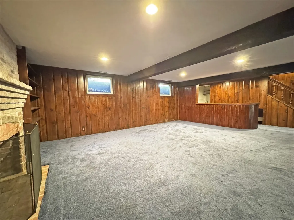 3 bed, 2 bath apartment for rent at 280 Quinobequin Rd, Waban — photo 27 of 31