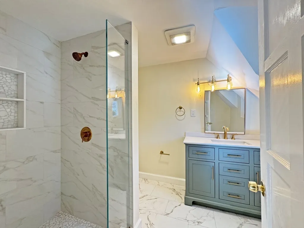 3 bed, 2 bath apartment for rent at 280 Quinobequin Rd, Waban — photo 23 of 31