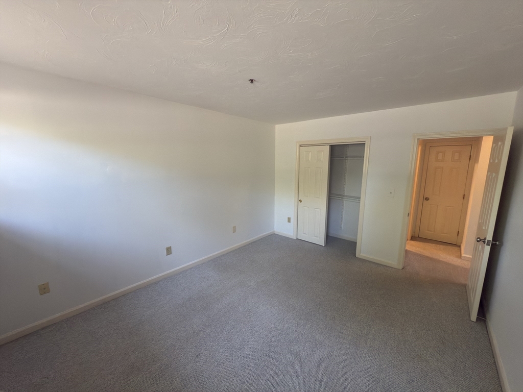 2 bed, 1 bath apartment for rent at 280 Village St Unit J1, Medway — photo 10 of 19