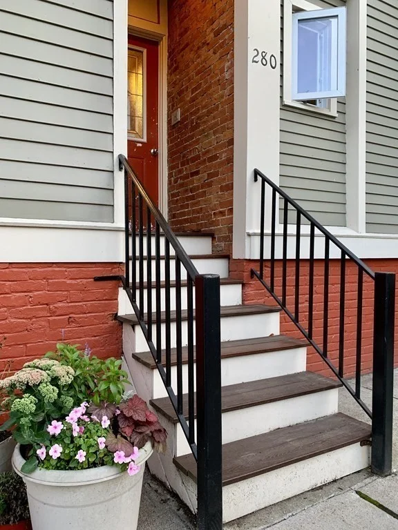 3 bed, 1 bath apartment for rent at 280 Western Ave Unit 1, Riverside — photo 1 of 15