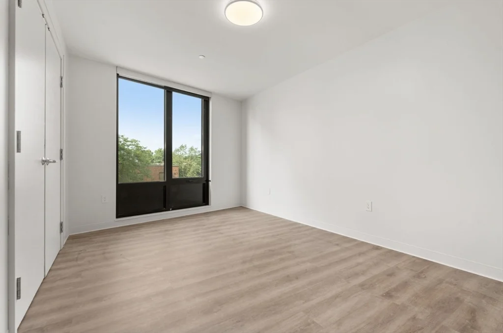 Studio bed, 1 bath apartment for rent at 280 Western Ave Unit 22E, Allston — photo 3 of 10