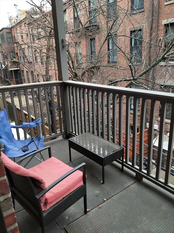 2 bed, 1 bath apartment for rent at 280A Shawmut Ave Unit 2, South End — photo 9 of 10