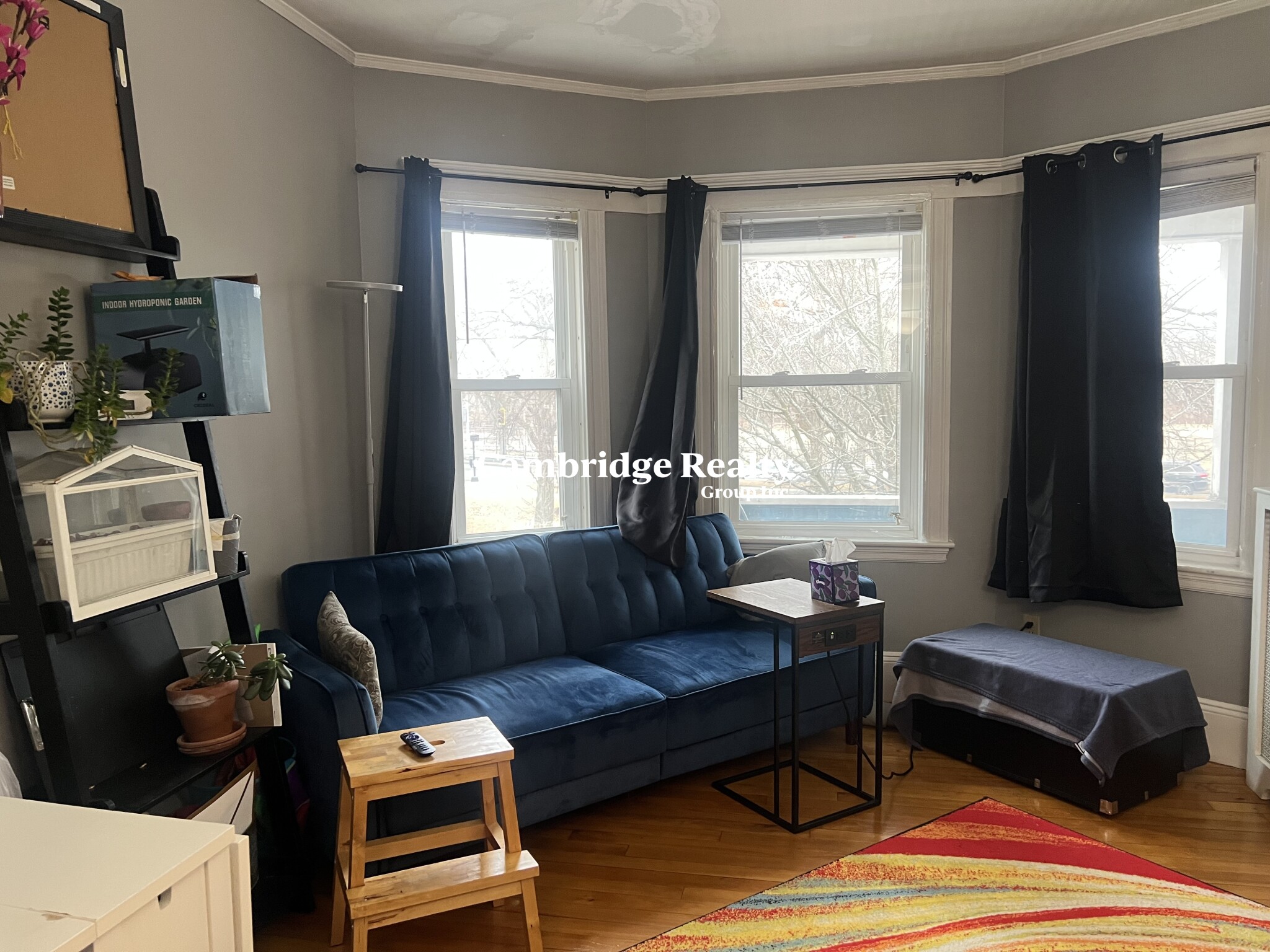 2 bed, 1 bath apartment for rent at 281 Alewife Brook Pkwa Unit 1, West Somerville — photo 1 of 12