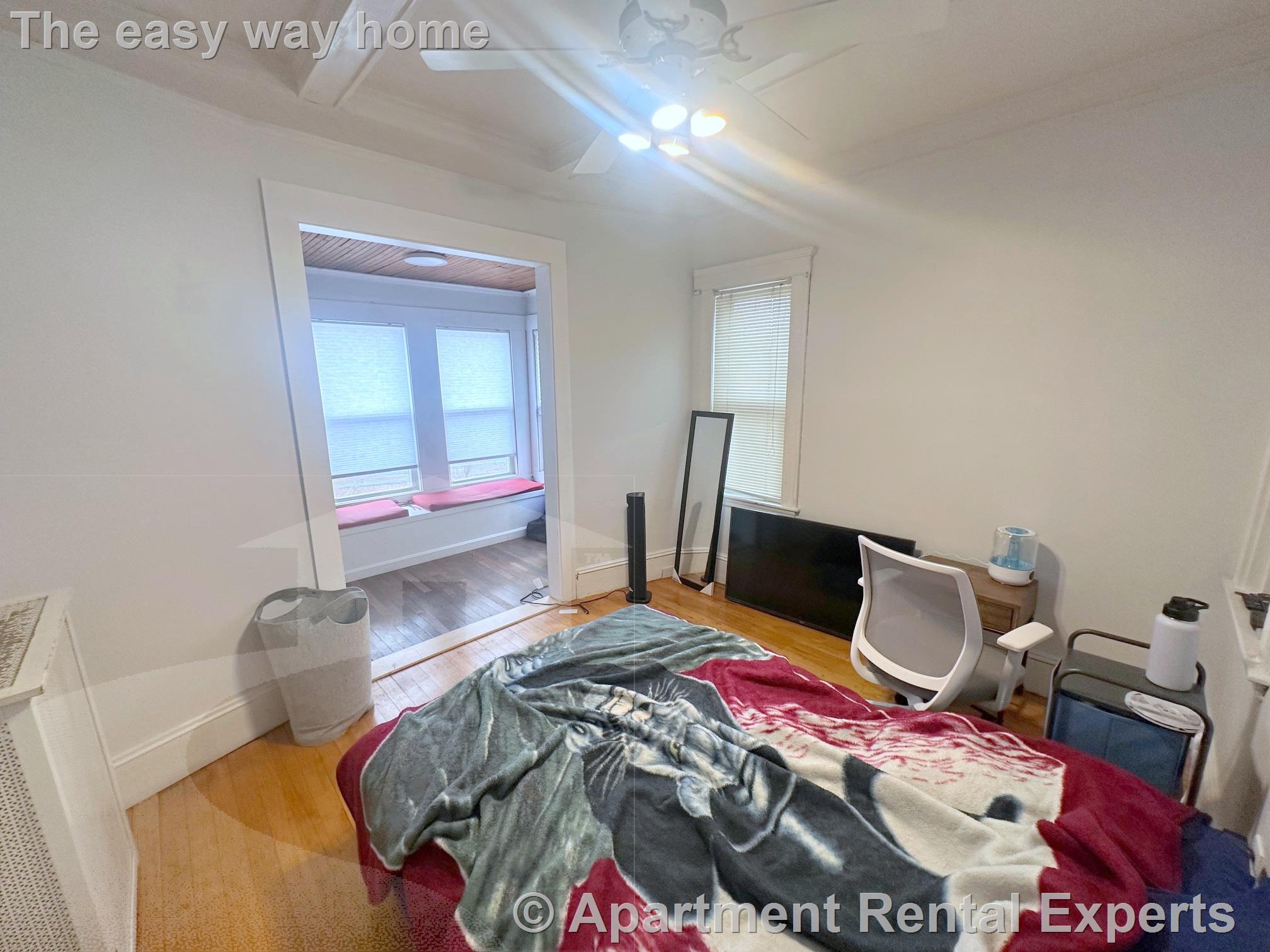 3 bed, 1 bath apartment for rent at 281 Alewife Brook Pkwa Unit 2, West Somerville — photo 7 of 15