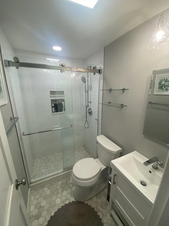 1 bed, 1 bath apartment for rent at 281 Beacon St Unit 17, Back Bay — photo 8 of 9