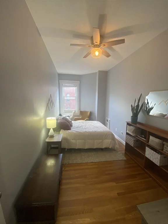 1 bed, 1 bath apartment for rent at 281 Beacon St Unit 17, Back Bay — photo 5 of 9