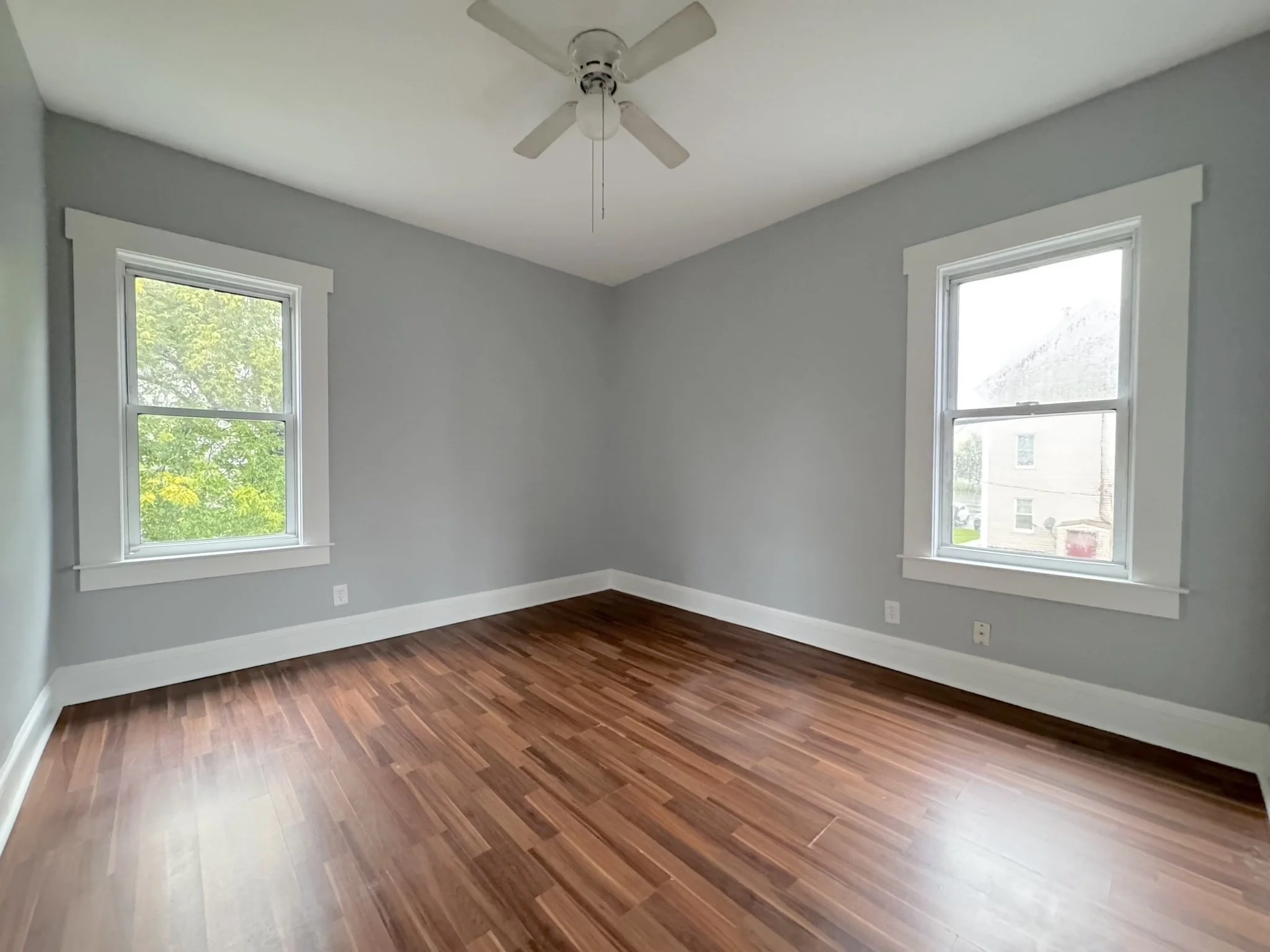 4 bed, 1 bath apartment for rent at 281 Blackstone Unit 2, Fall River — photo 5 of 11