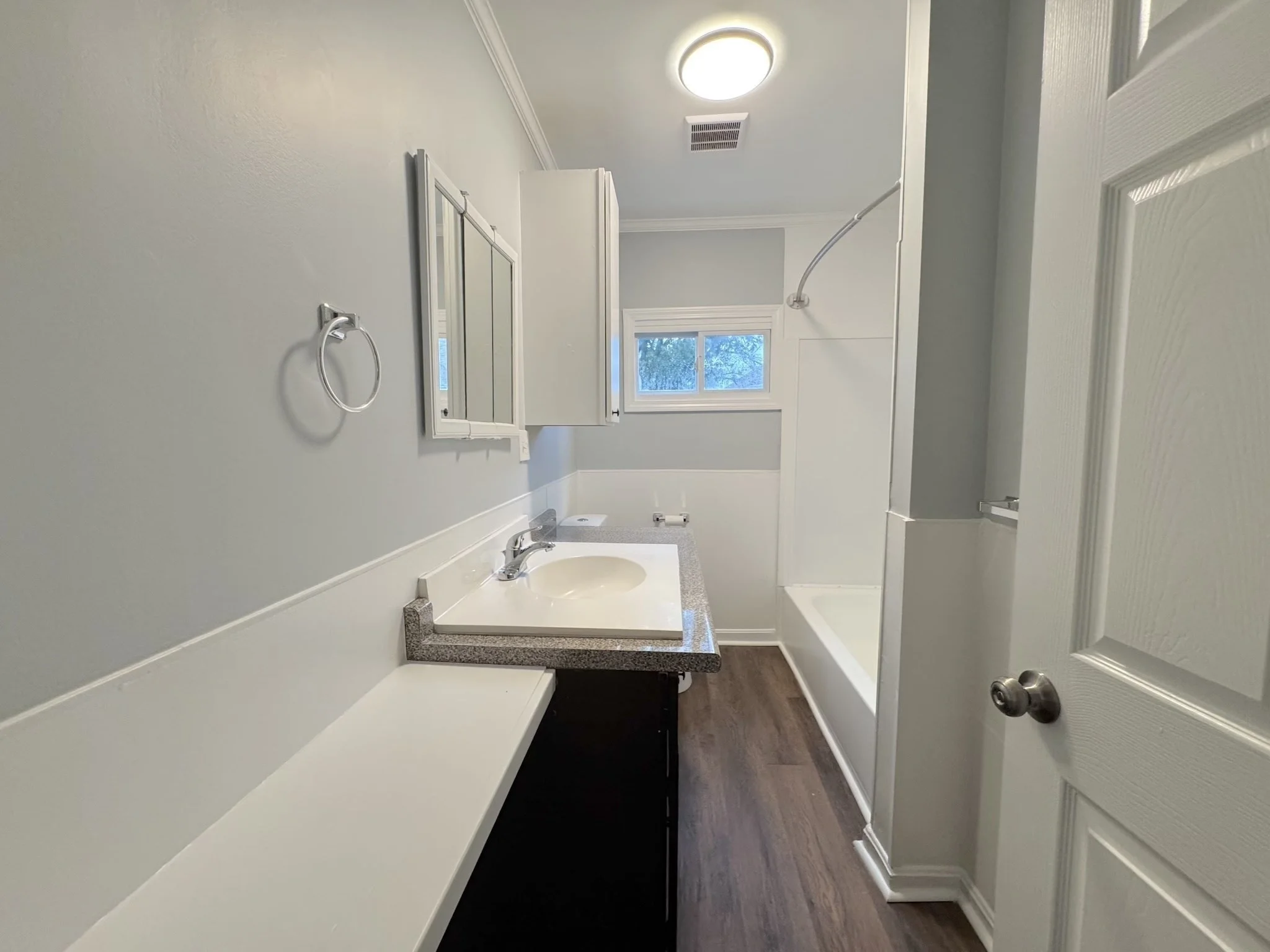4 bed, 1 bath apartment for rent at 281 Blackstone Unit 2, Fall River — photo 3 of 11