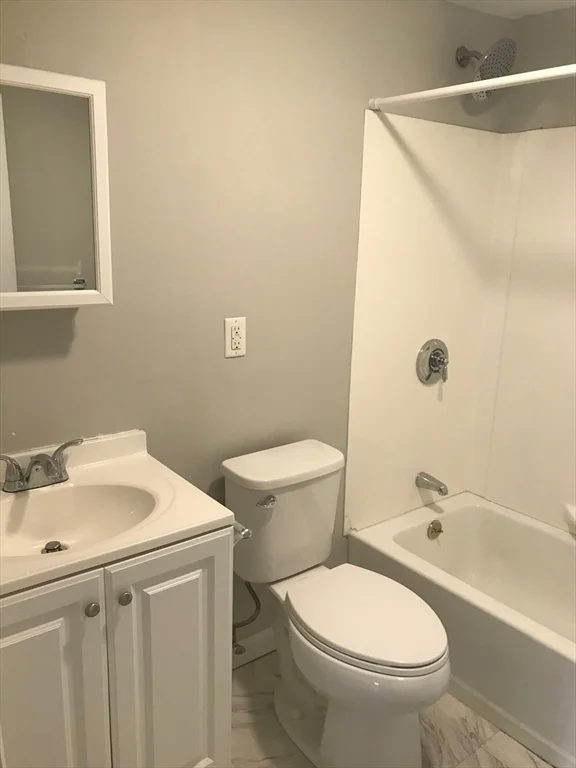 4 bed, 1 bath apartment for rent at 281 Bowen Unit 2, South Boston — photo 21 of 24