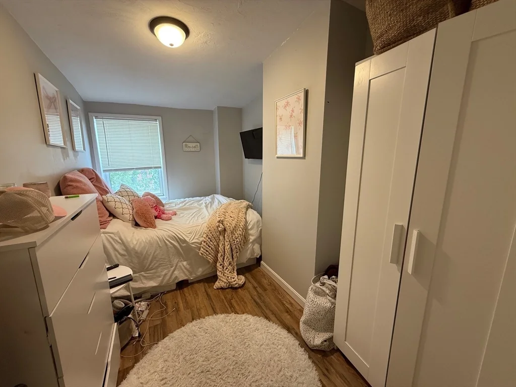 4 bed, 1 bath apartment for rent at 281 Bowen Unit 2, South Boston — photo 17 of 24