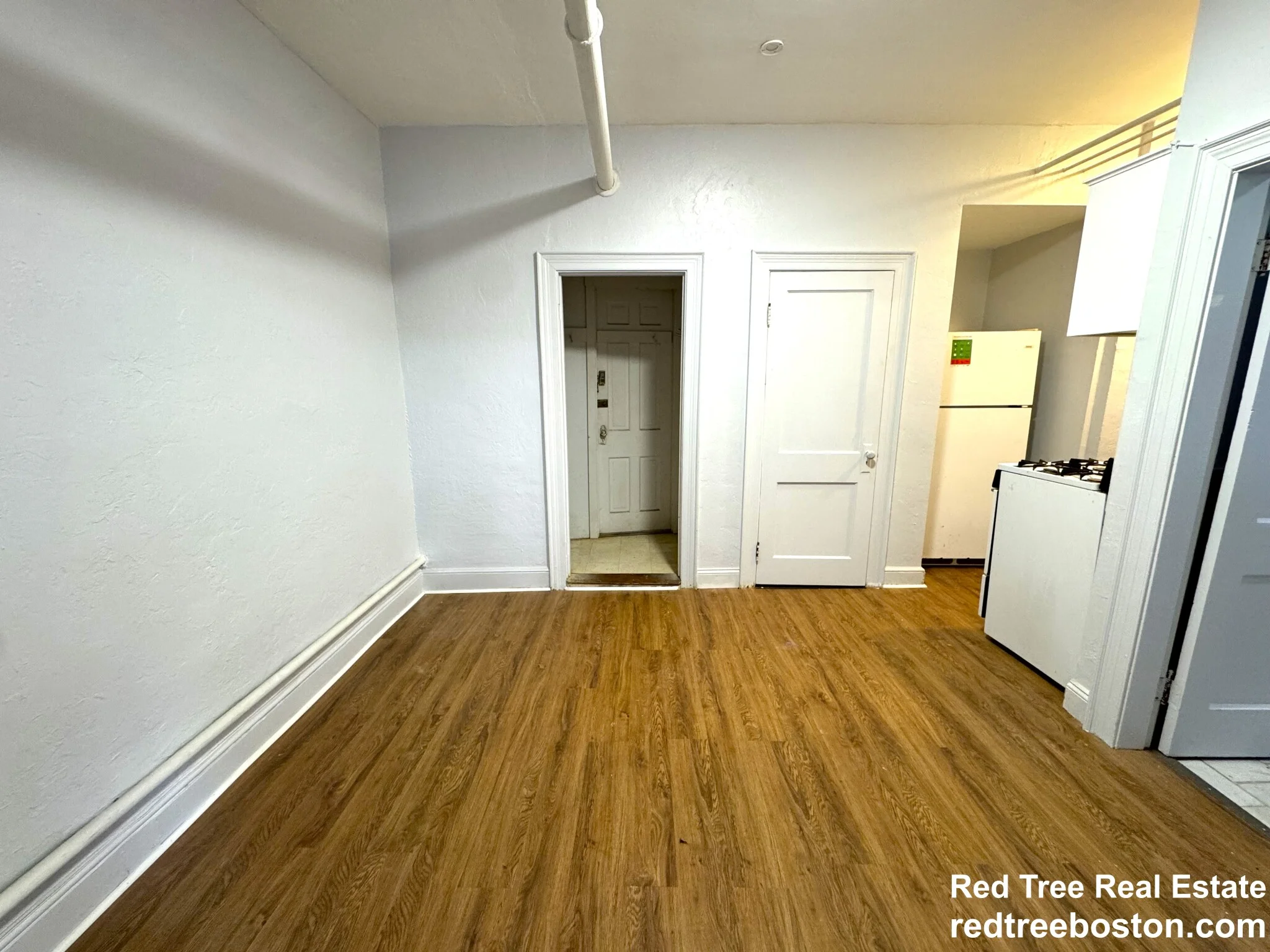 Studio bed, 1 bath apartment for rent at 281 Corey Rd, Brighton — photo 4 of 14